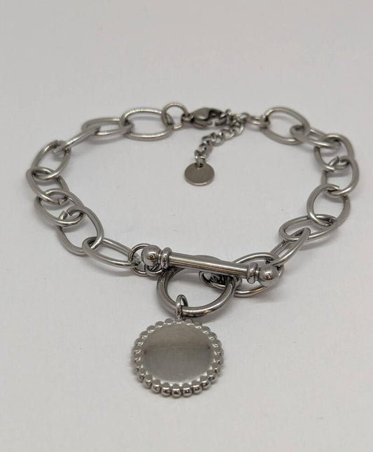 Bracelet femme, gourmette femme argenté tendance, fermoir devant original.